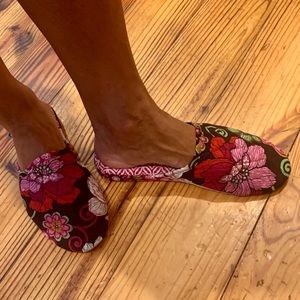Vera Bradley Floral Travel Slippers w/ case